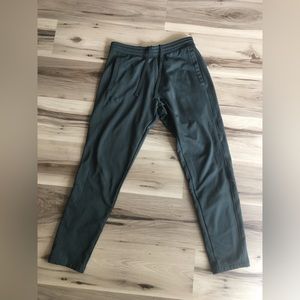 Under Armour sweet pants